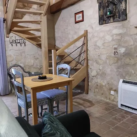 La Tour Du Grand Boust Holiday home Longue